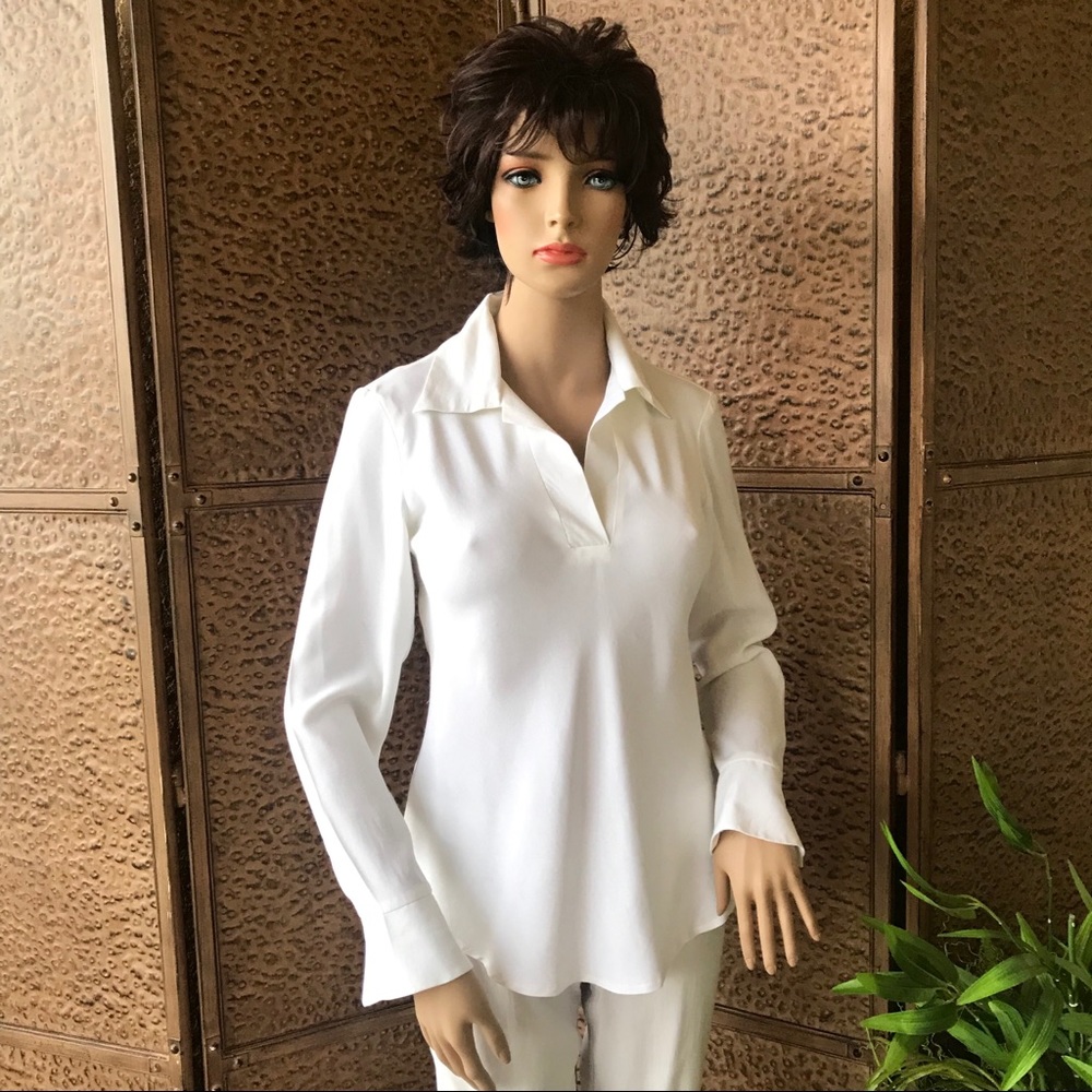 White silk like pullover blouse - Picture 2 of 6